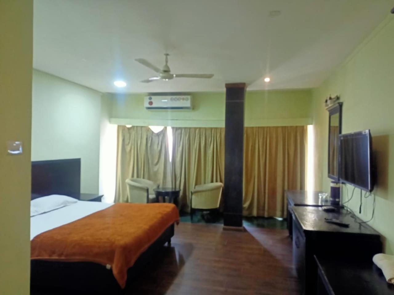Hotel Skylark Nagpur Extérieur photo